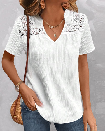 Levoire | T-Shirt Uni À Col En V Pour Un Style Décontracté