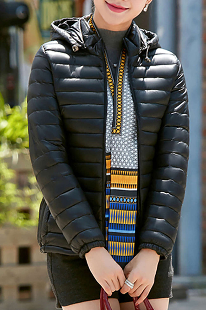 Levoire | Veste doudoune courte à capuche légère Noir