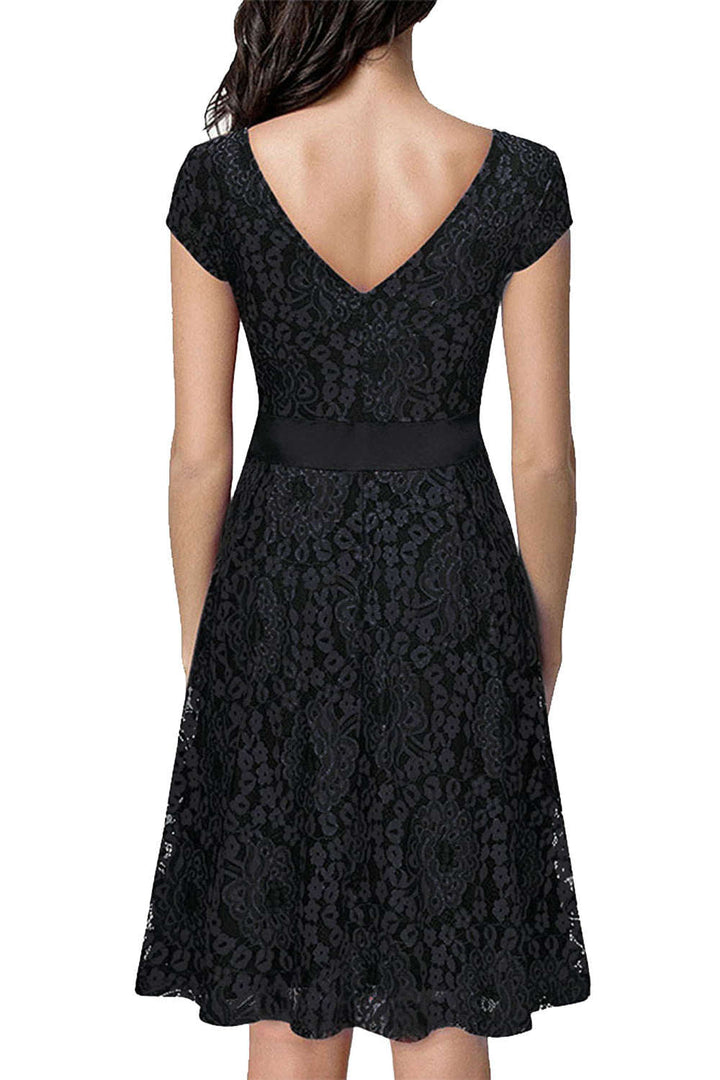 Levoire | Robe Mini Courte en Dentelle Vintage