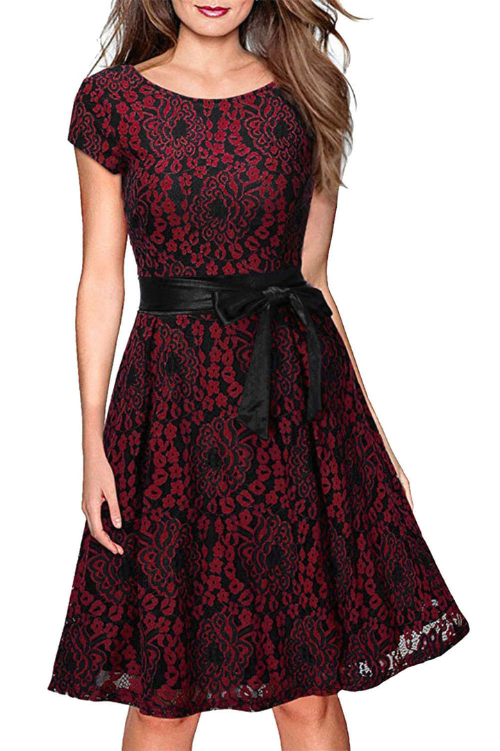 Levoire | Robe Mini Courte en Dentelle Vintage Rot