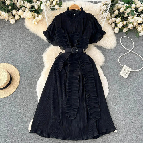 Levoire | Robe maxi à manches longues avec des volants plissés