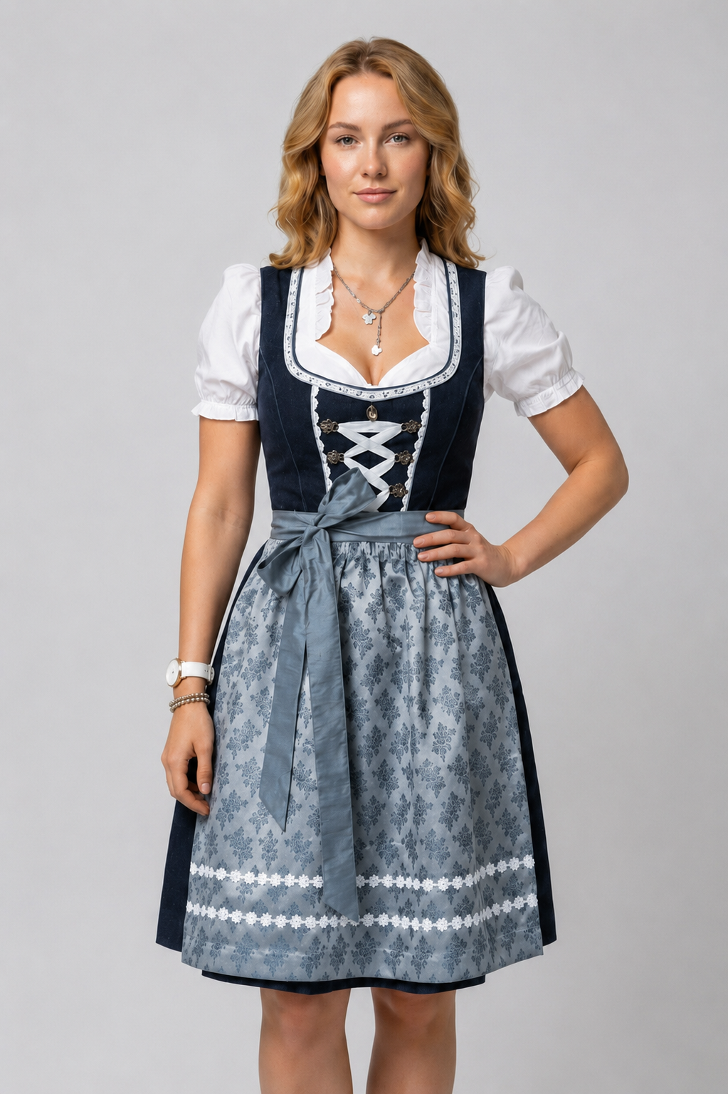 Avriane | Robe dirndl bavaroise traditionnelle pour femmes
