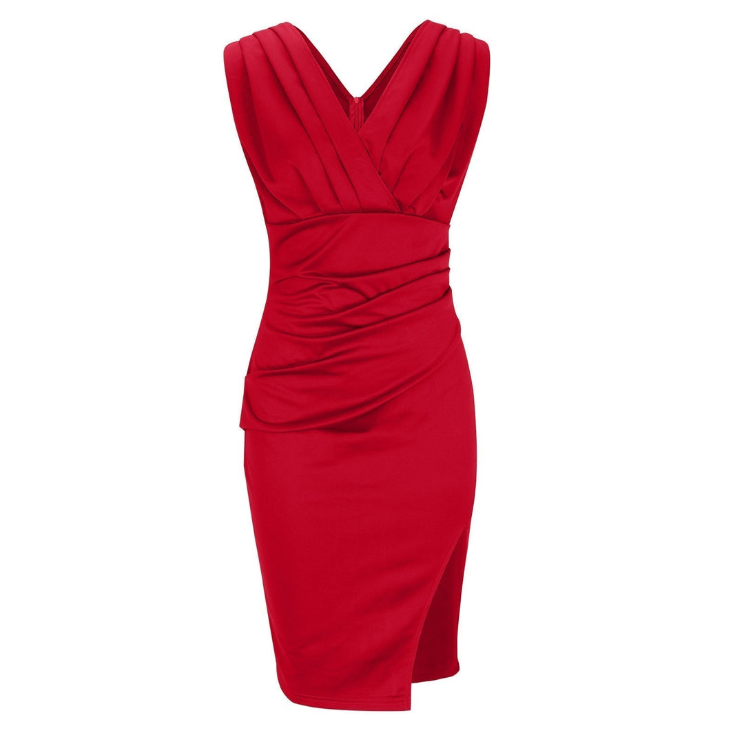 Levoire | Robe Cintrée Élégante Avec Décolleté En V Et Fente Sophistiquée