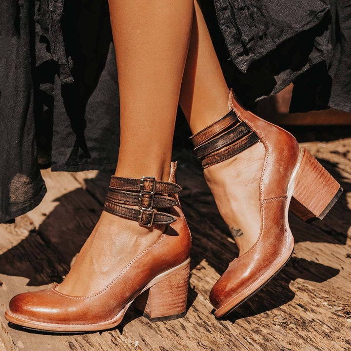 Levoire | Talons hauts avec rembourrage confortable pour les pieds Marron foncé