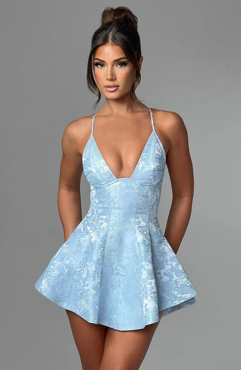 Levoire | Robe En Satin Élégante Avec Décolleté Bleu