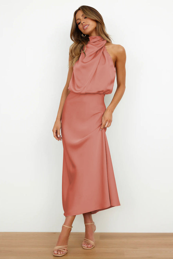 Levoire | Robe maxi avec décolleté à lacets Saumon