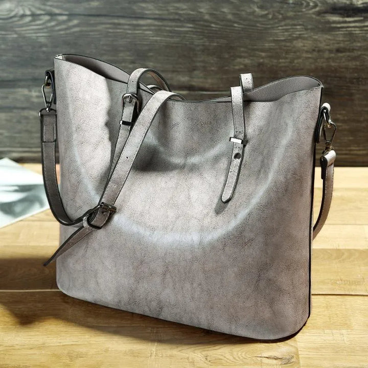 Levoire | Sac en cuir pour la collecte de vin Gris