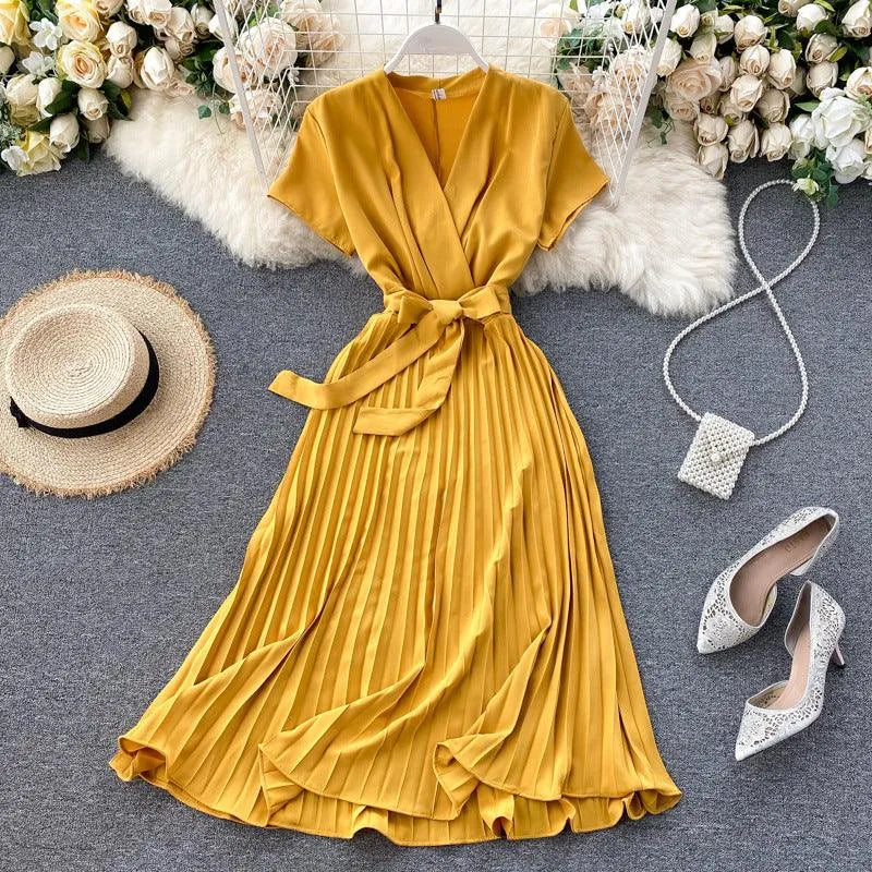 Levoire | Jupe plissée avec décolleté en V Jaune Une taille