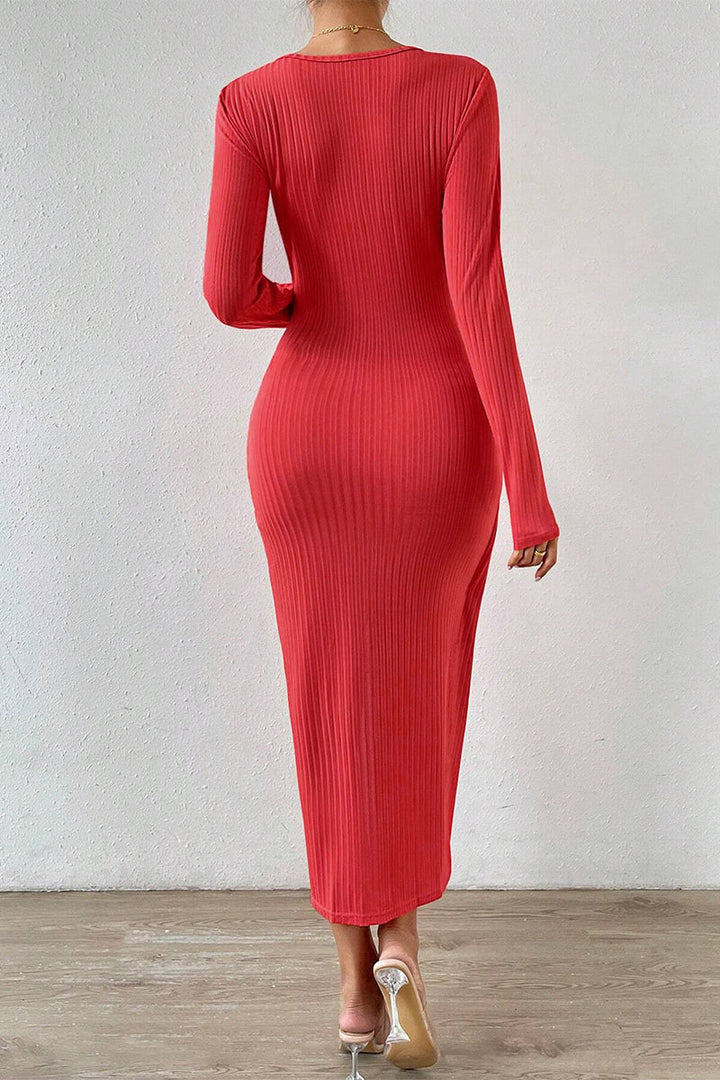 Levoire | Élégant Robe À Enveloppe Avec Col Carré Unicolore Fente