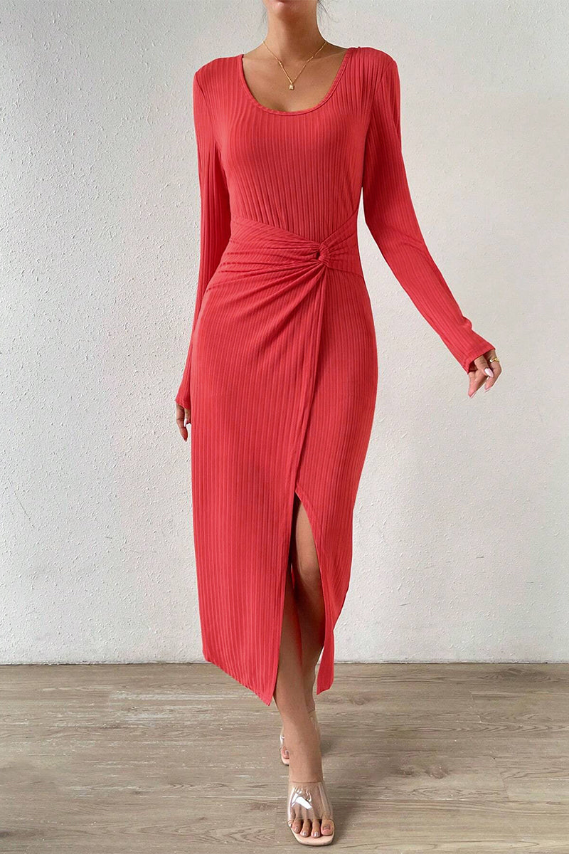 Levoire | Élégant Robe À Enveloppe Avec Col Carré Unicolore Fente