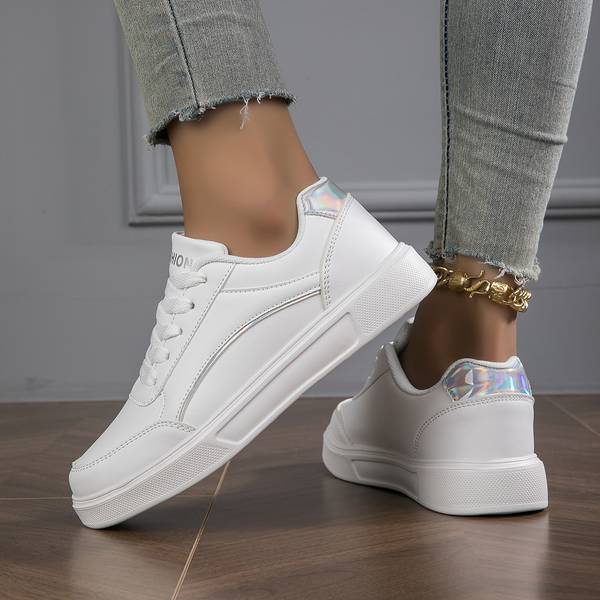 Levoire | Baskets En Cuir Pour Femmes Avec Des Détails Dorés/Argentés