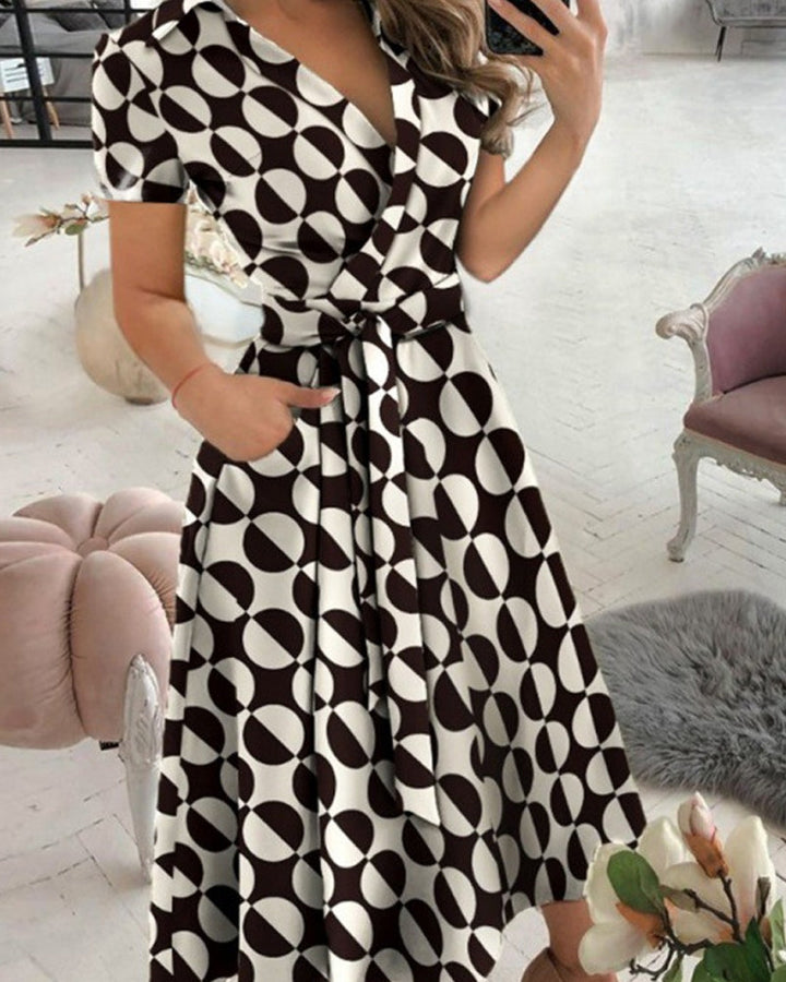 Levoire | Robe en A à manches courtes et coupe décontractée Grand point