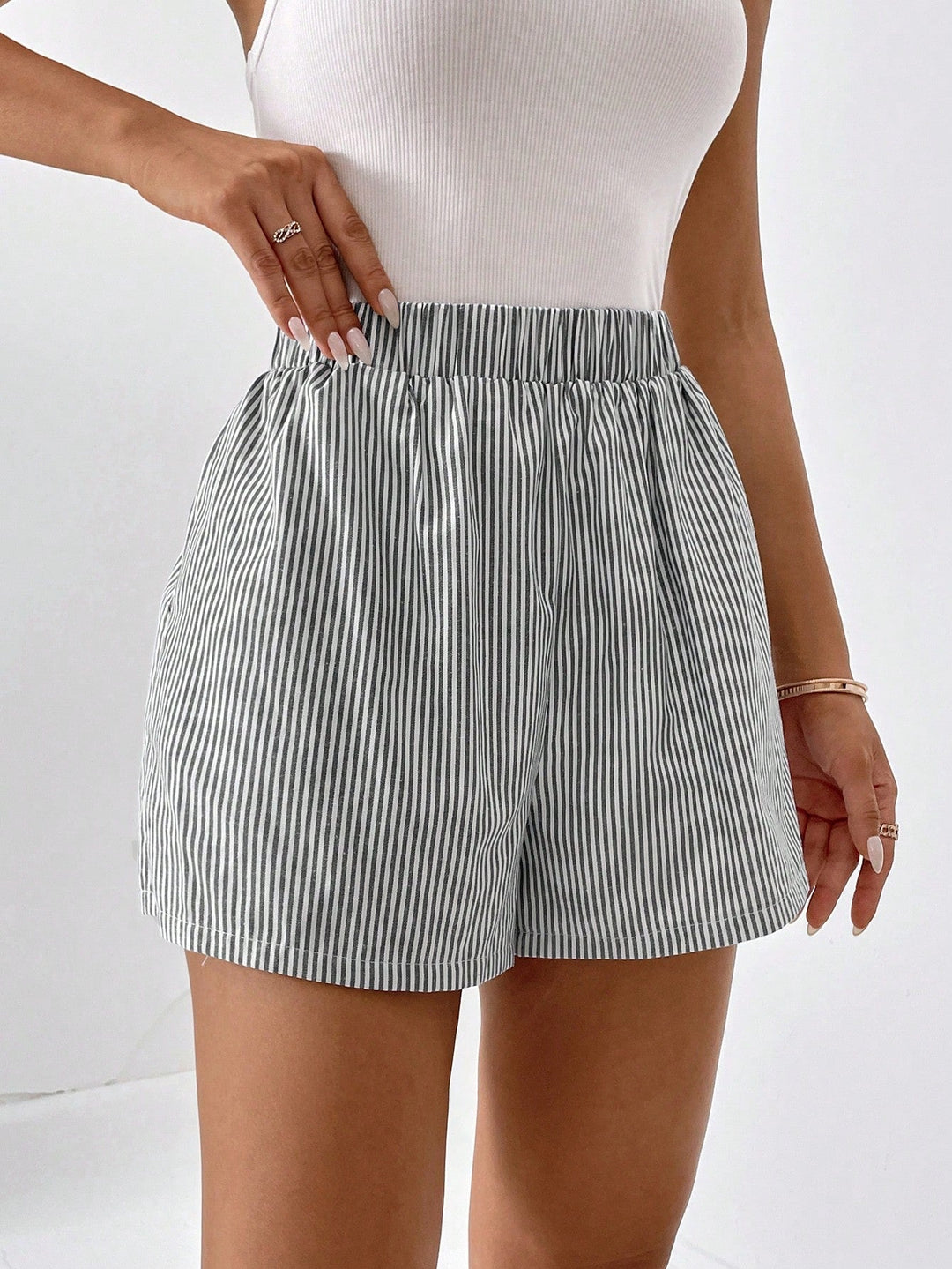 Levoire | Shorts Rentrés Pour Femmes Emily Gris