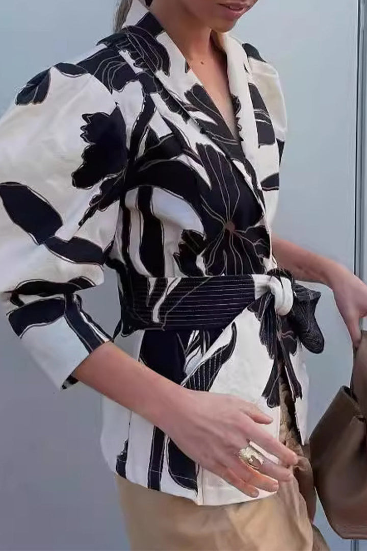 Levoire | Élégante Chemise En Col Revers Contrasté Découpe Géométrique