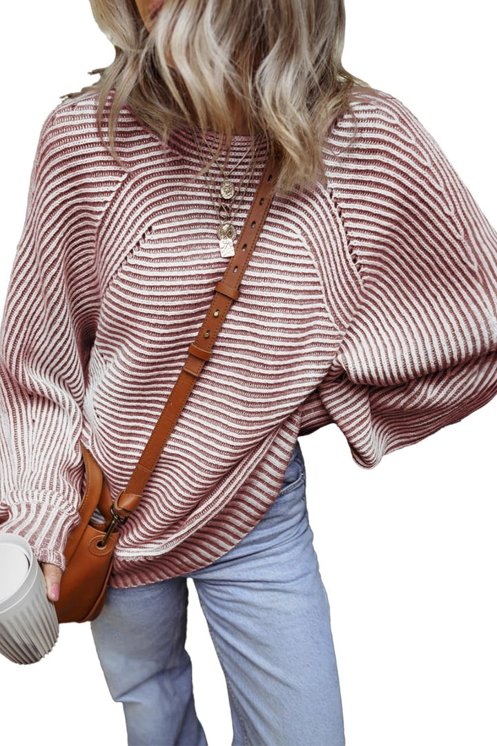 Levoire | Pull D’Hiver À Détails Dentelle Discrets
