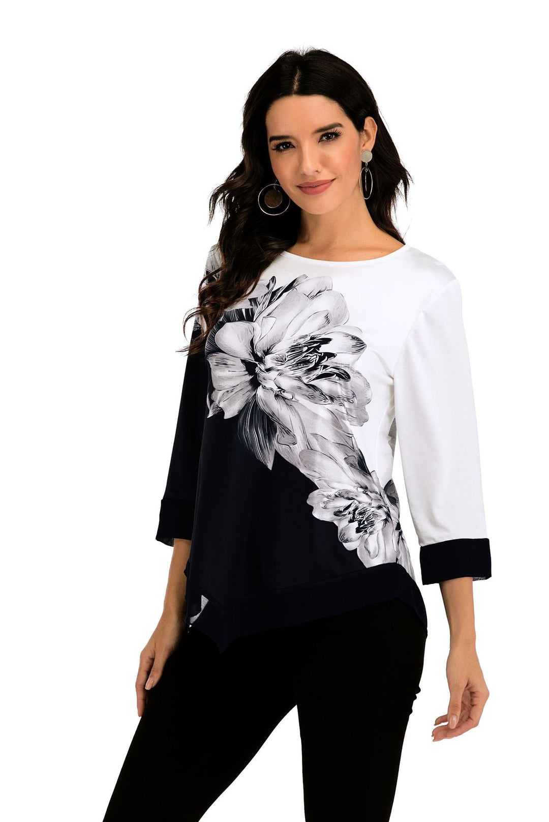 Levoire | T-Shirt Ample Avec Un Ourlet Asymétrique Noir