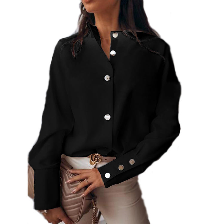 Blouse élégante pour femmes avec des boutons-pression modernes et une coupe décontractée Levoire