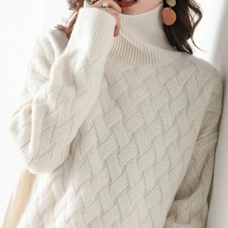 Levoire | Pull femme Conception tricotée en cape Pull chaud et élégant pour femmes Blanc