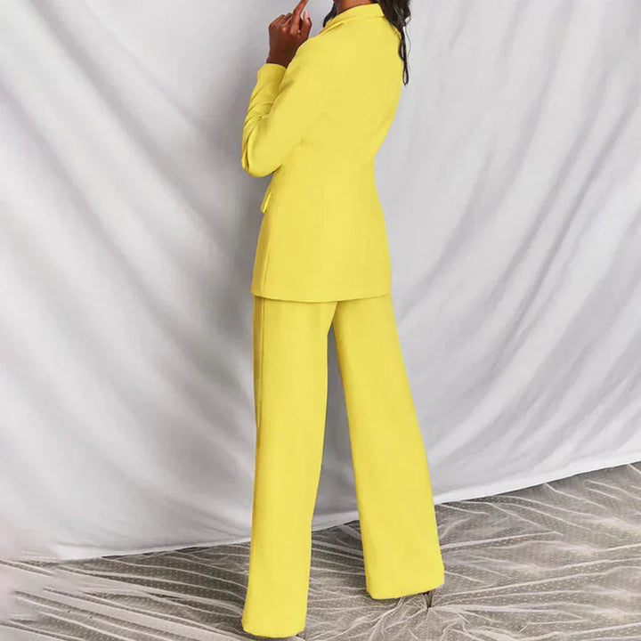 Levoire | Veste Pour Femmes Et Ensemble De Pantalons Avec Une Apparence Classique