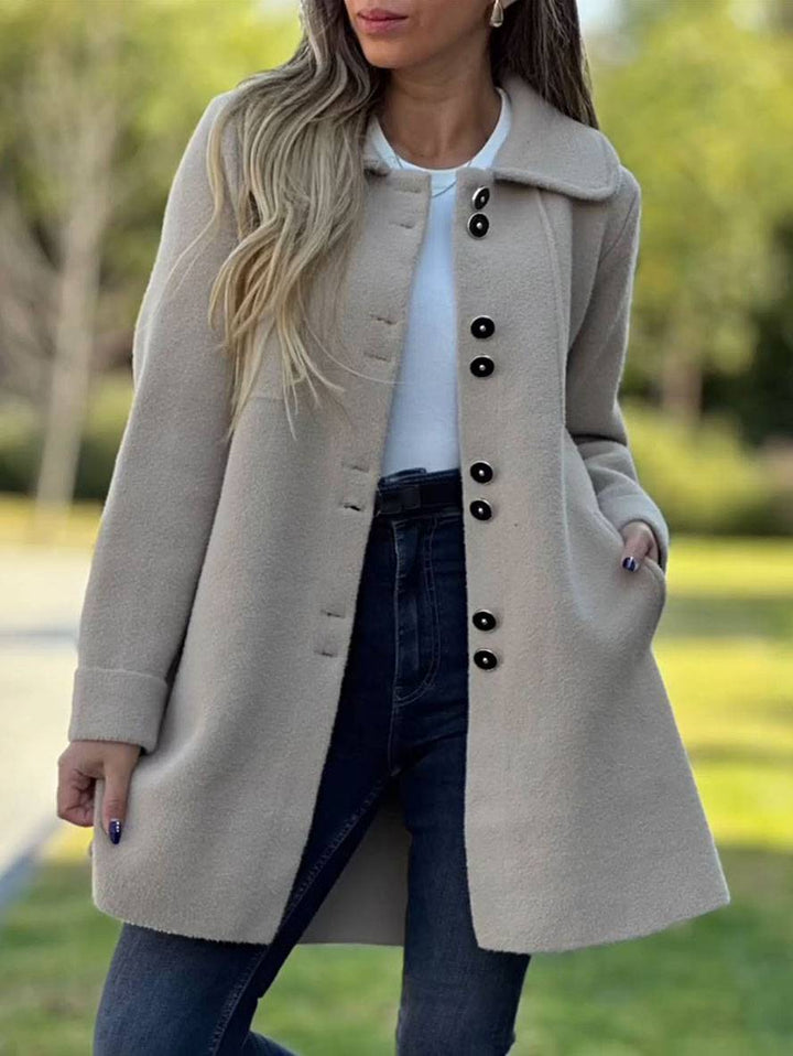 Levoire | Manteau Pour Femmes Avec Boutons, Poches Pratiques Et Un Col Revers Abricot