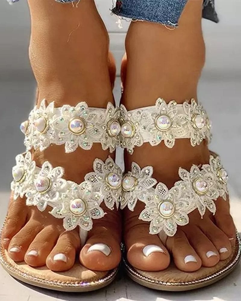 Levoire | Sandals With Pearl Flowers Blanc