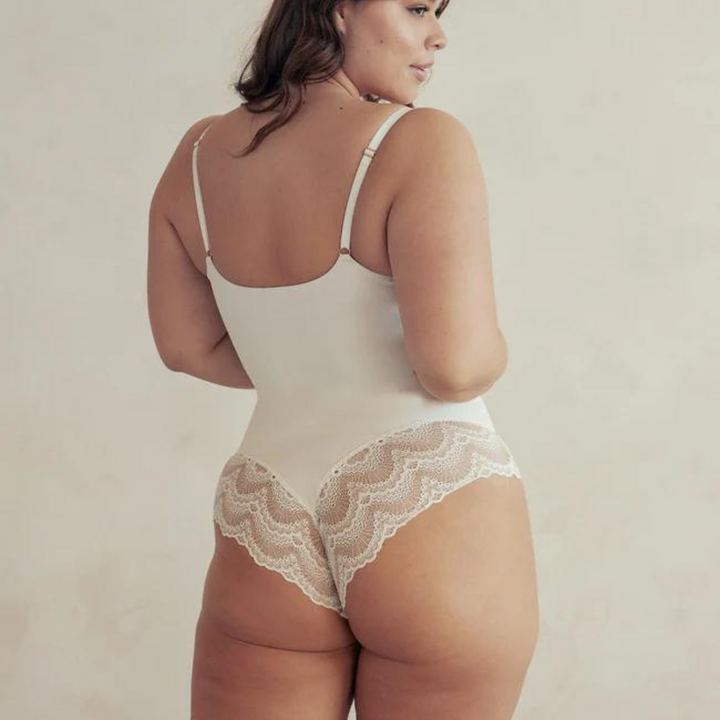 Levoire | Formender Spitzen Shapewear Bodysuit