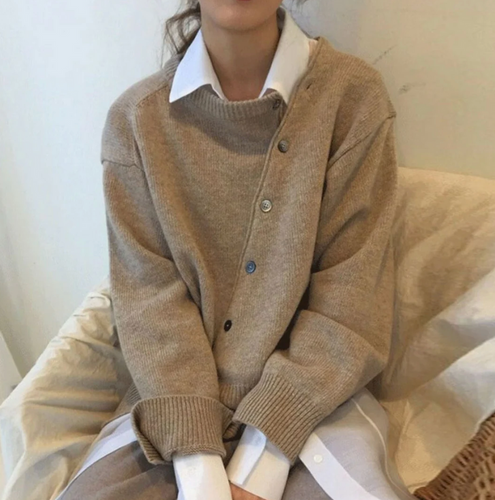 Levoire | Pull Pour Femme Avec Des Détails De Boutons Élégants Et Un Design Contemporain