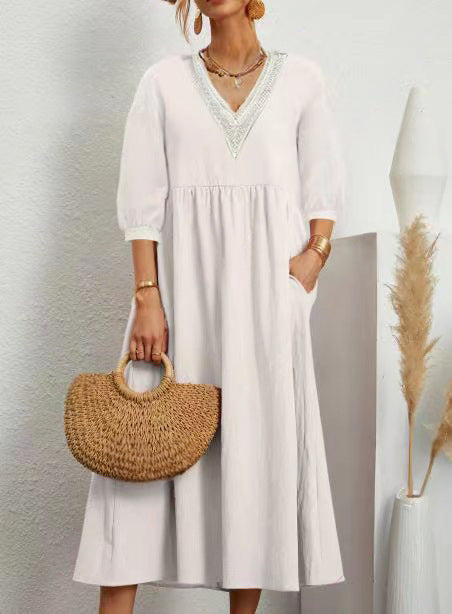 Levoire | Robe Avec Décolleté En V, Manches Amples Et Finition En Dentelle Raffinée Blanc