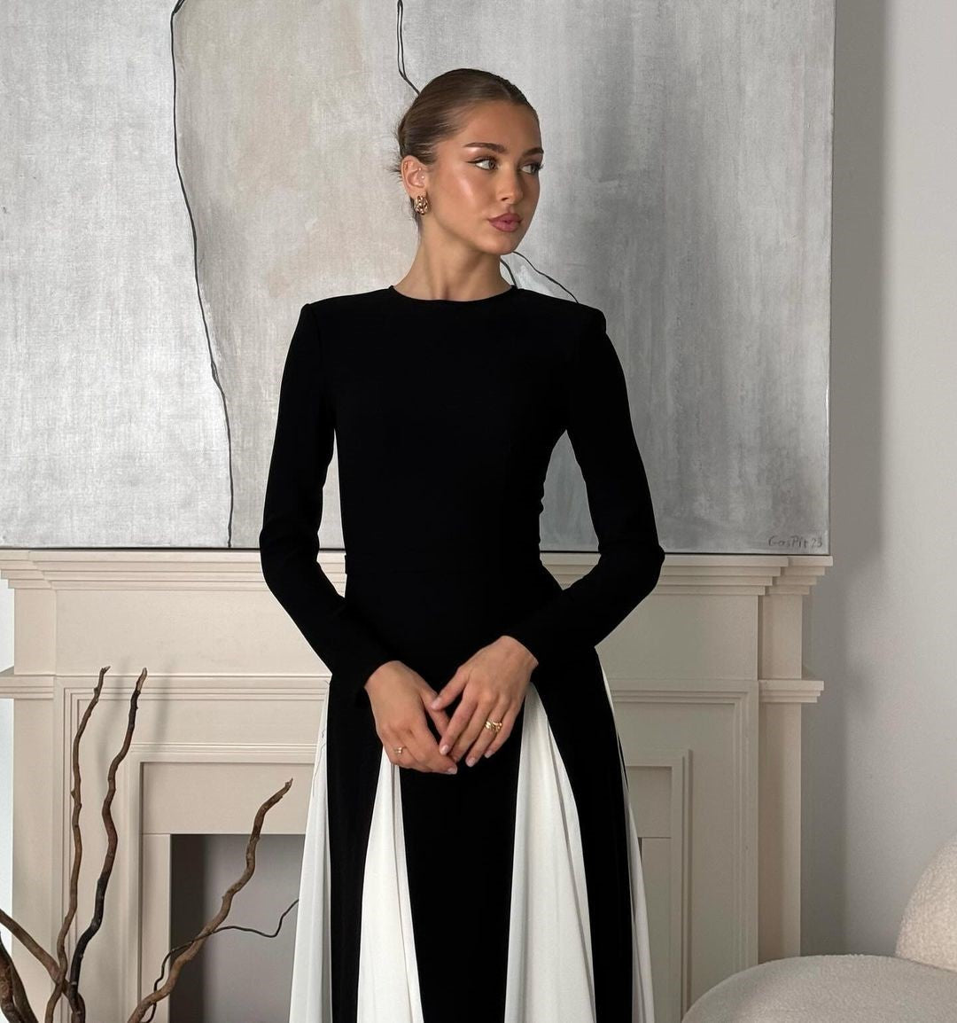Levoire | Élégance Monochrome Robe Maxi