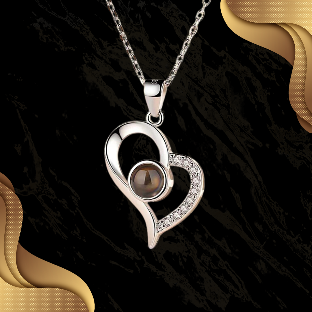 Levoire | Herz Collier Je T'aime En 100 Langues Cœur oblique Coffres à roses en métal Argent