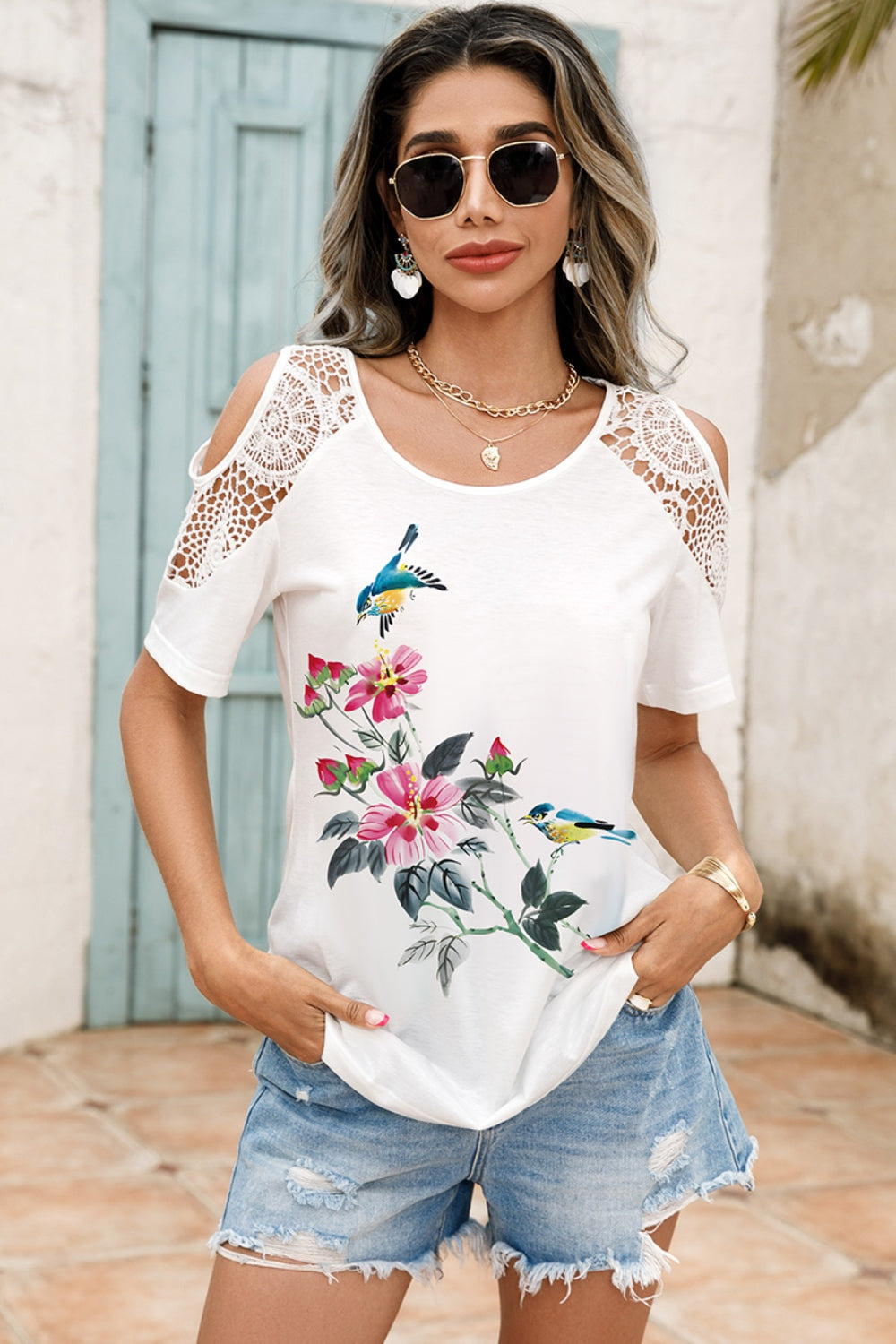 Levoire | Détails brillants et nets Col rond Découpe-épaule Blouse