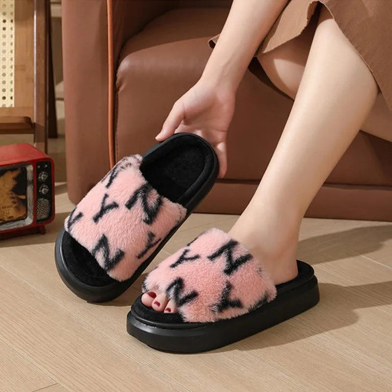 Levoire | Fuzzy Chaussures avec Imprimé en Lettre