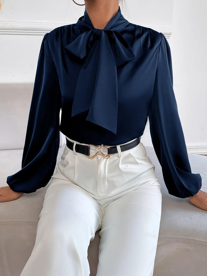 Levoire | Blouse Élégante En Satin Avec Col À Nouer Et Manches Évêque