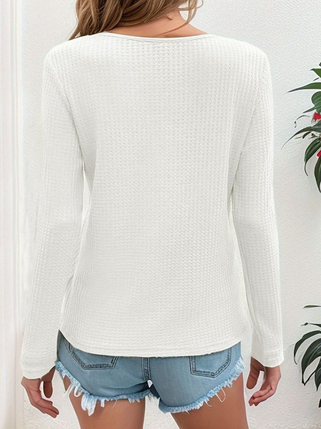Levoire | Waffle Runner V-Cou Neck Top Long Sleeves