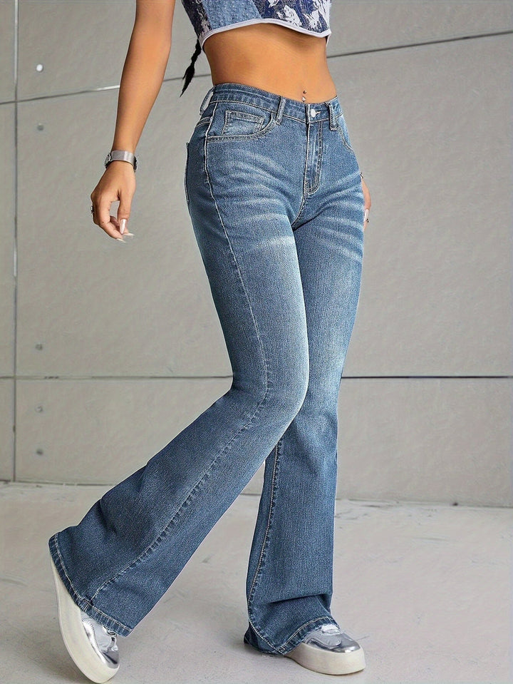 Levoire | Pantalons En Jean Flare Lavés Élégants Avec Bord Effiloché
