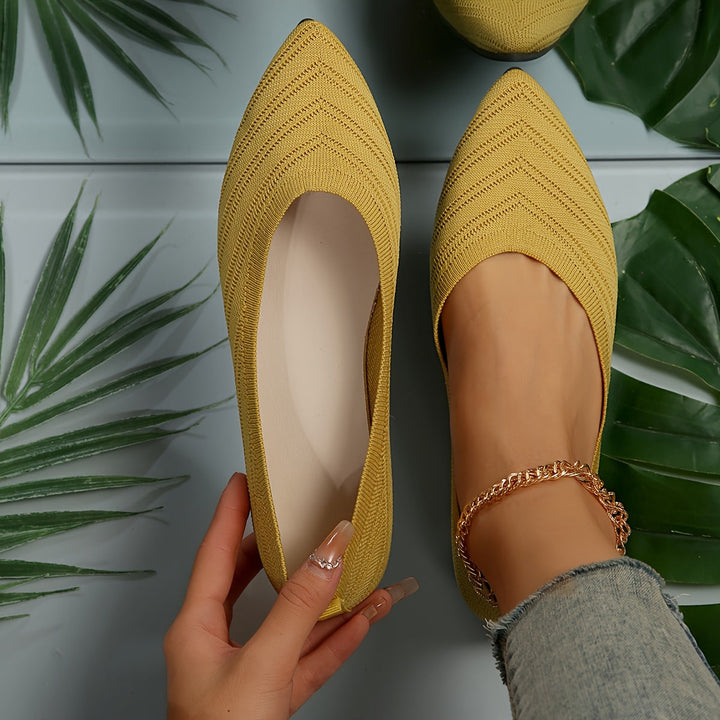 Levoire | Comfortable Pointed Toe Glide Shoes Gul