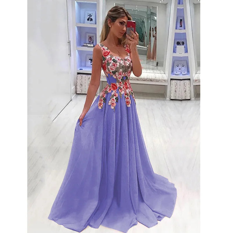 Levoire | Robe Maxi Avec Broderie Florale Lilas