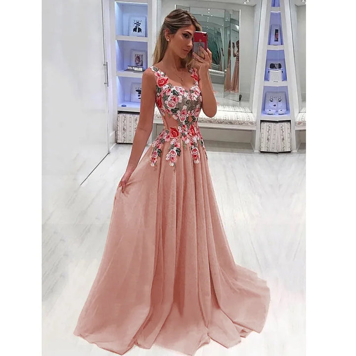 Levoire | Robe Maxi Avec Broderie Florale Rosa