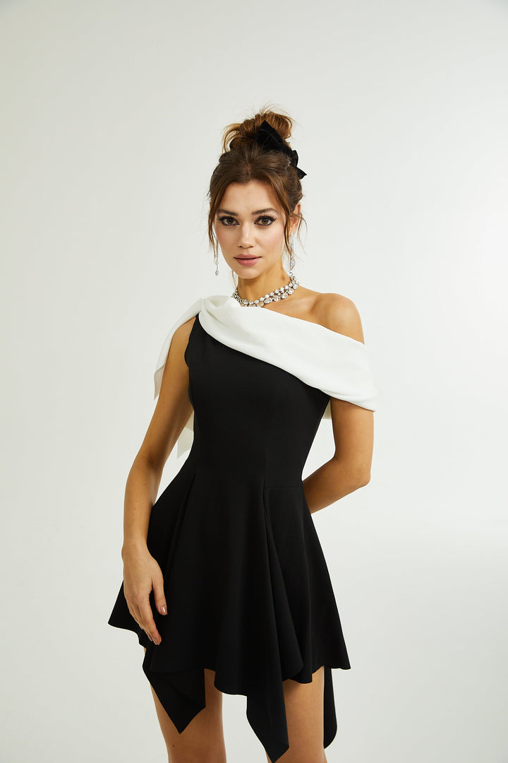 Levoire | Robe Mini Asymétrique