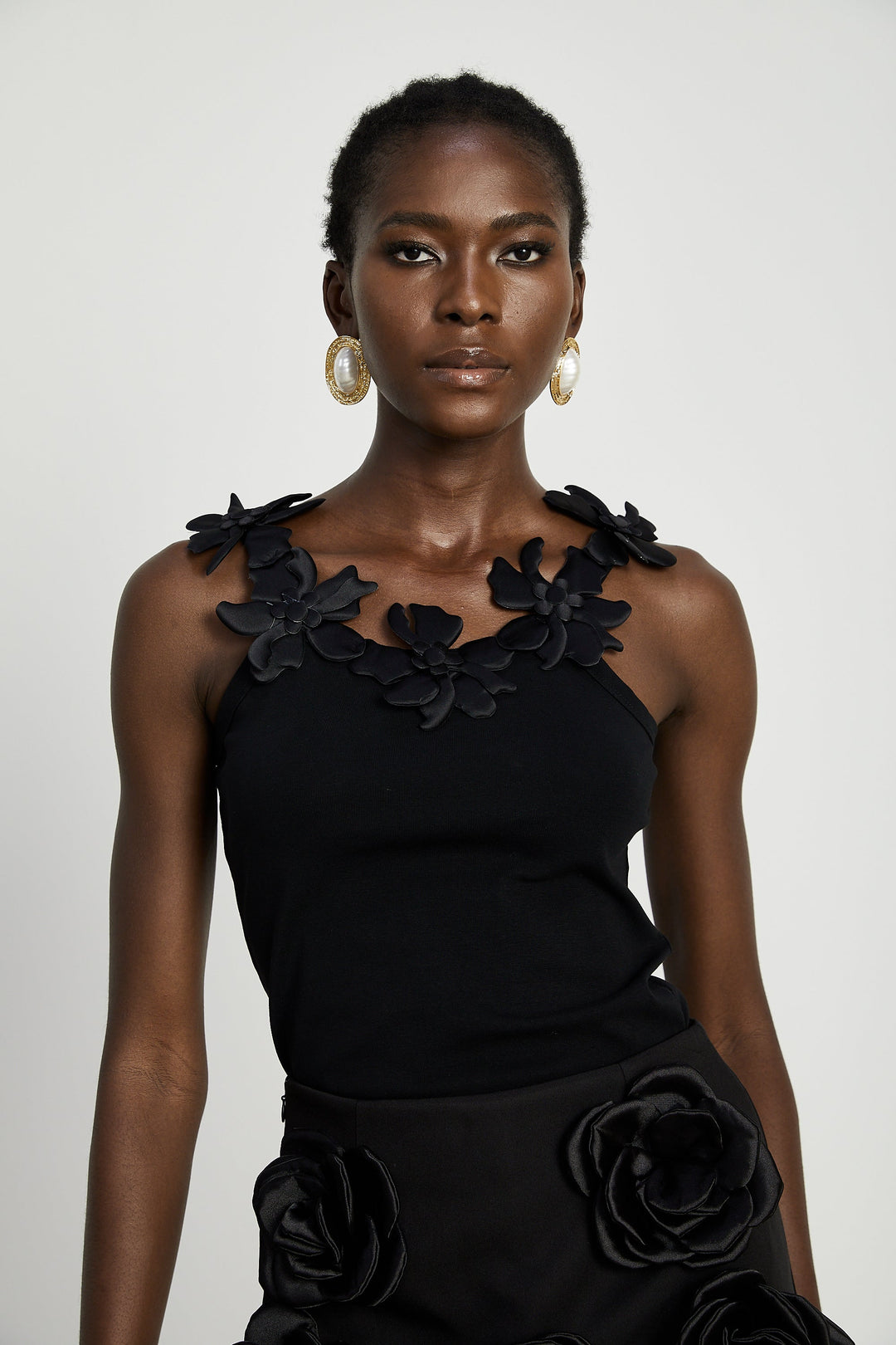 Levoire | Haut Noir Avec Détail De Fausses Fleurs
