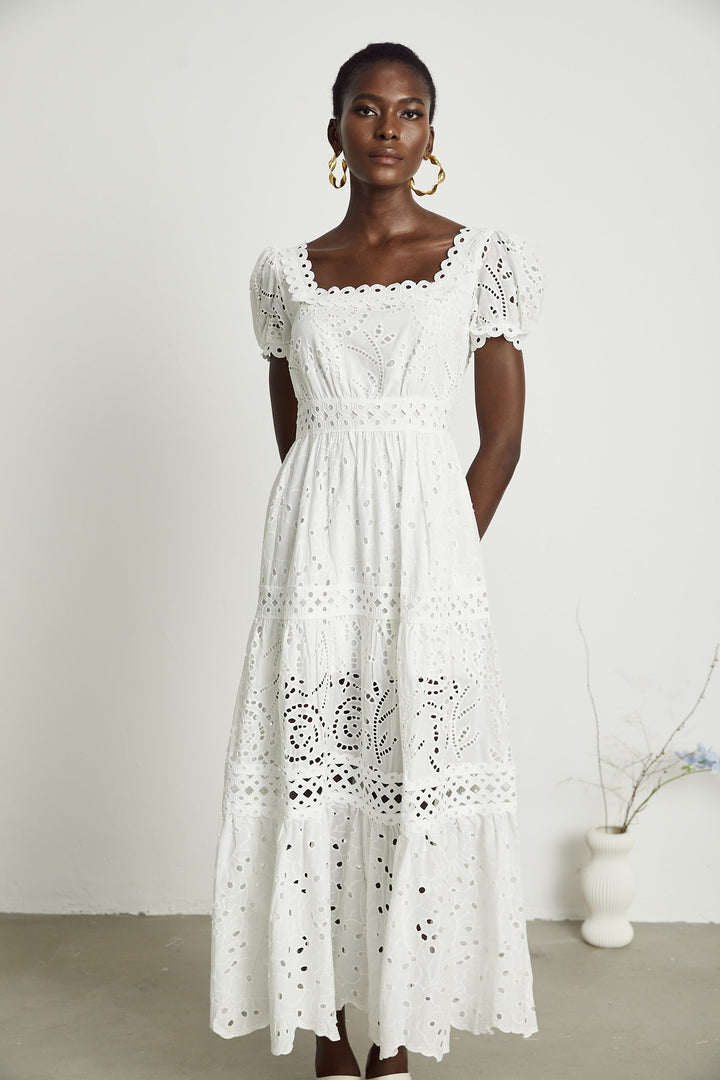 Levoire | Dentelle Découpée Semi Transparent Midi Robe