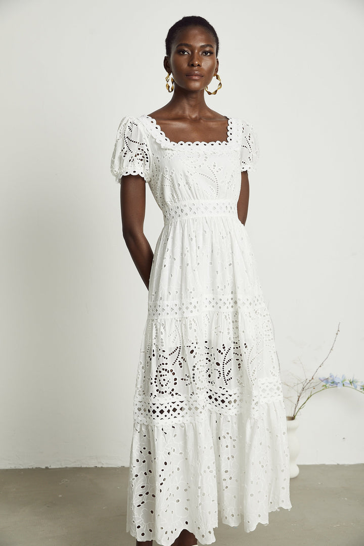 Levoire | Dentelle Découpée Semi Transparent Midi Robe