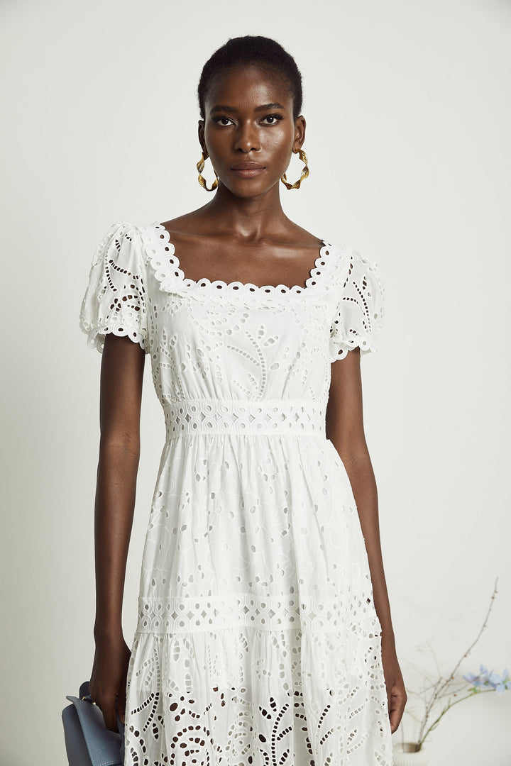Levoire | Dentelle Découpée Semi Transparent Midi Robe