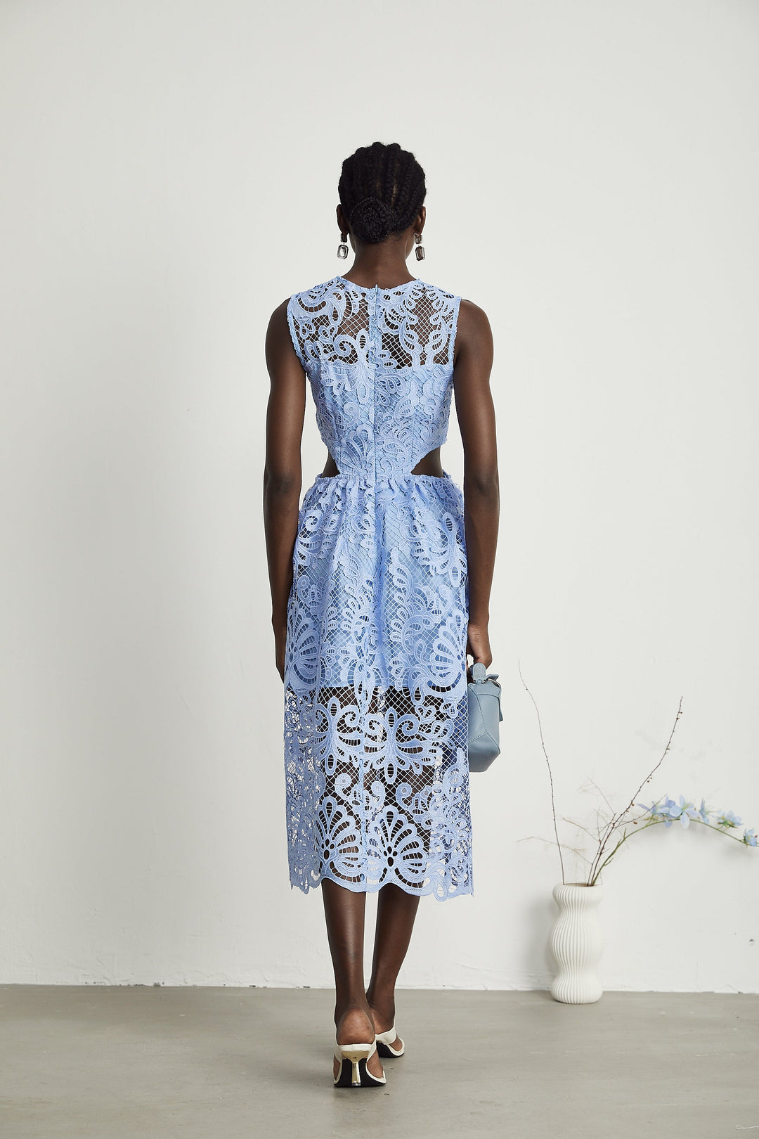 Levoire | Floral Brodé Semi Transparent Midi Robe