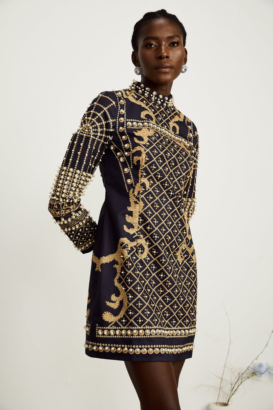 Levoire | Faux Perle Manches Longues Mini Robe