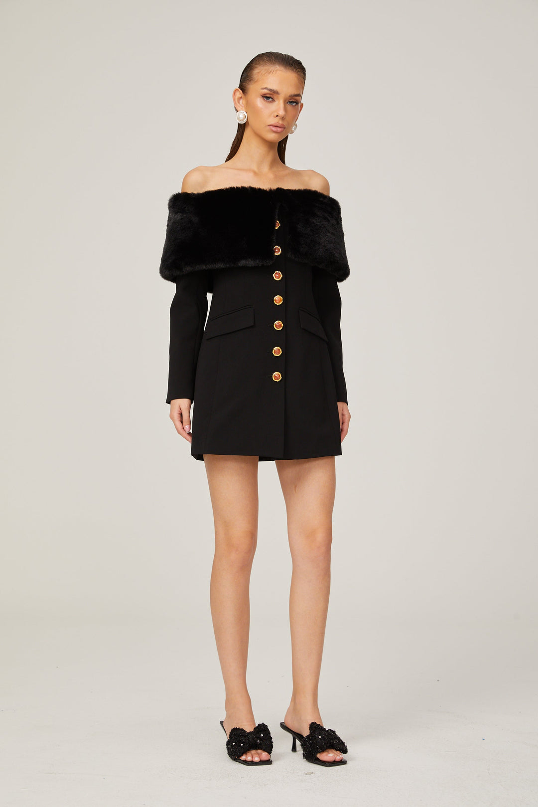 Levoire | Robe Mini Noire Off Shoulder Avec Fausse Fourrure