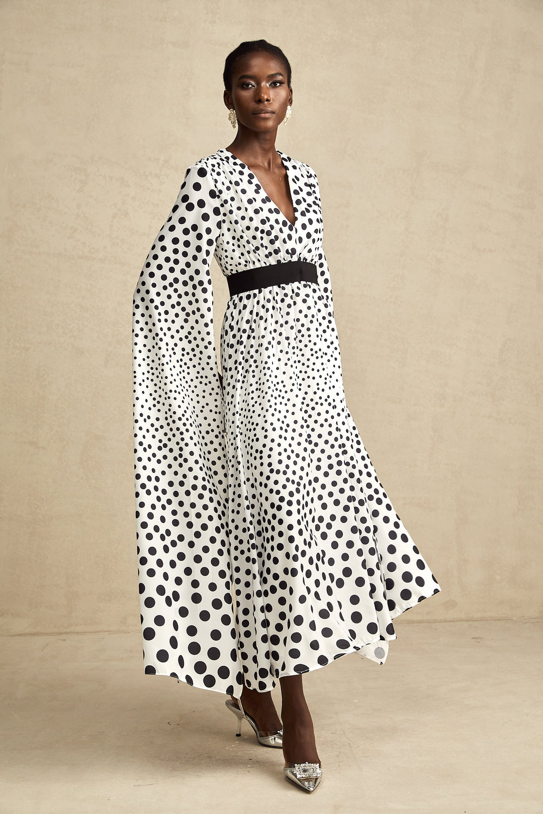 Levoire | Robe Midi À Manches Fendues À Pois Blancs