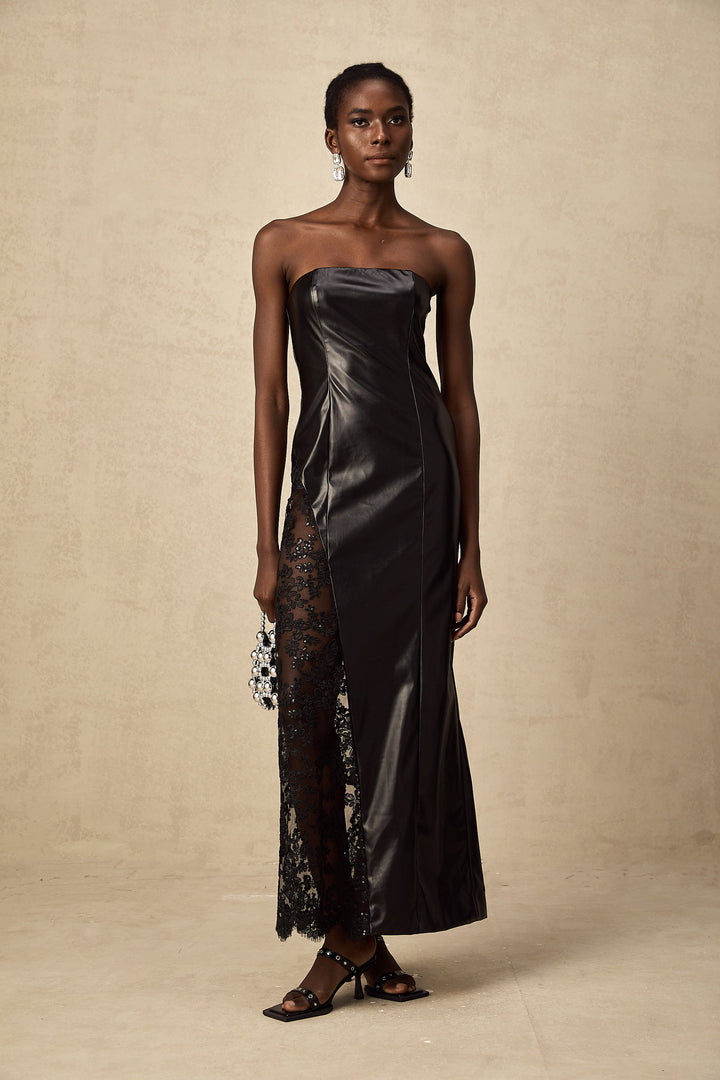 Levoire | Robe Maxi En Simili Cuir Avec Panneau En Dentelle Noire