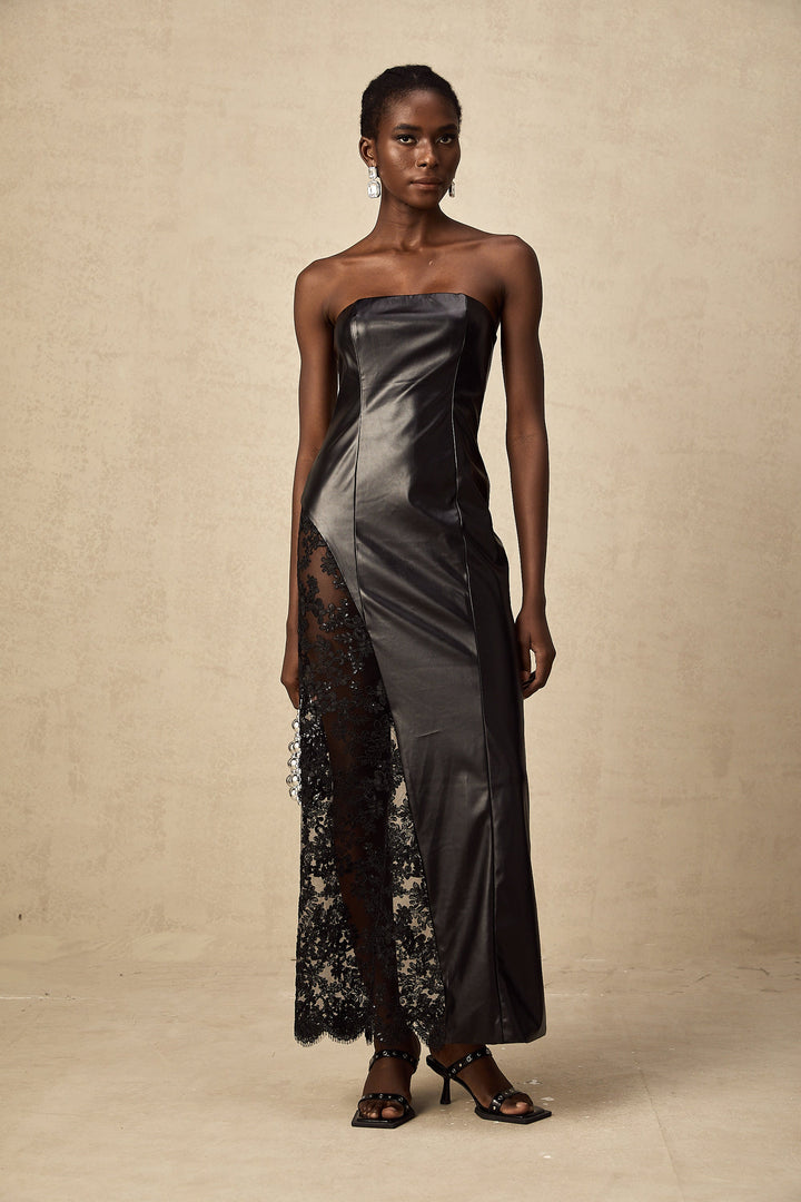 Levoire | Robe Maxi En Simili Cuir Avec Panneau En Dentelle Noire