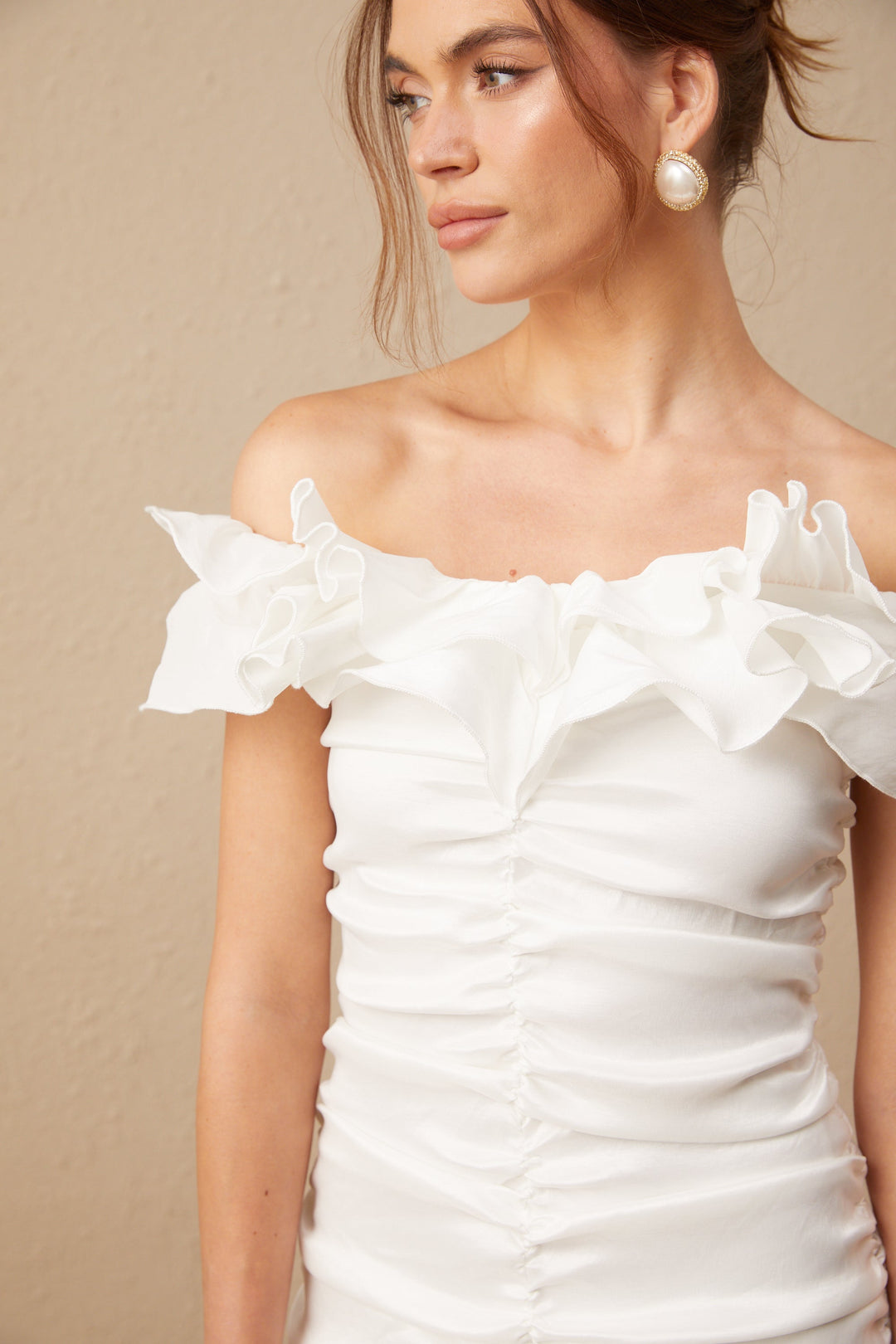 Levoire | Robe Mini Off Shoulder Ruffle Blanche